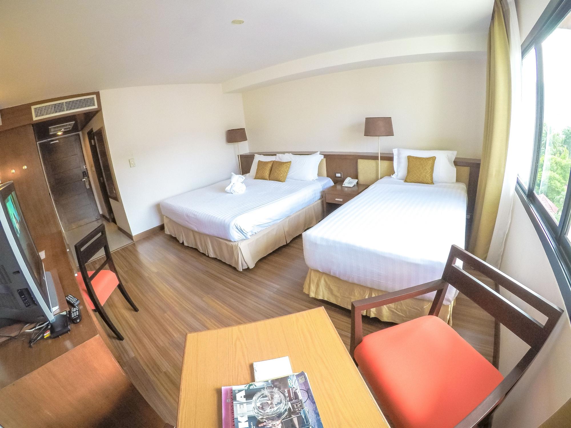 Hiran Residence Patong Extérieur photo