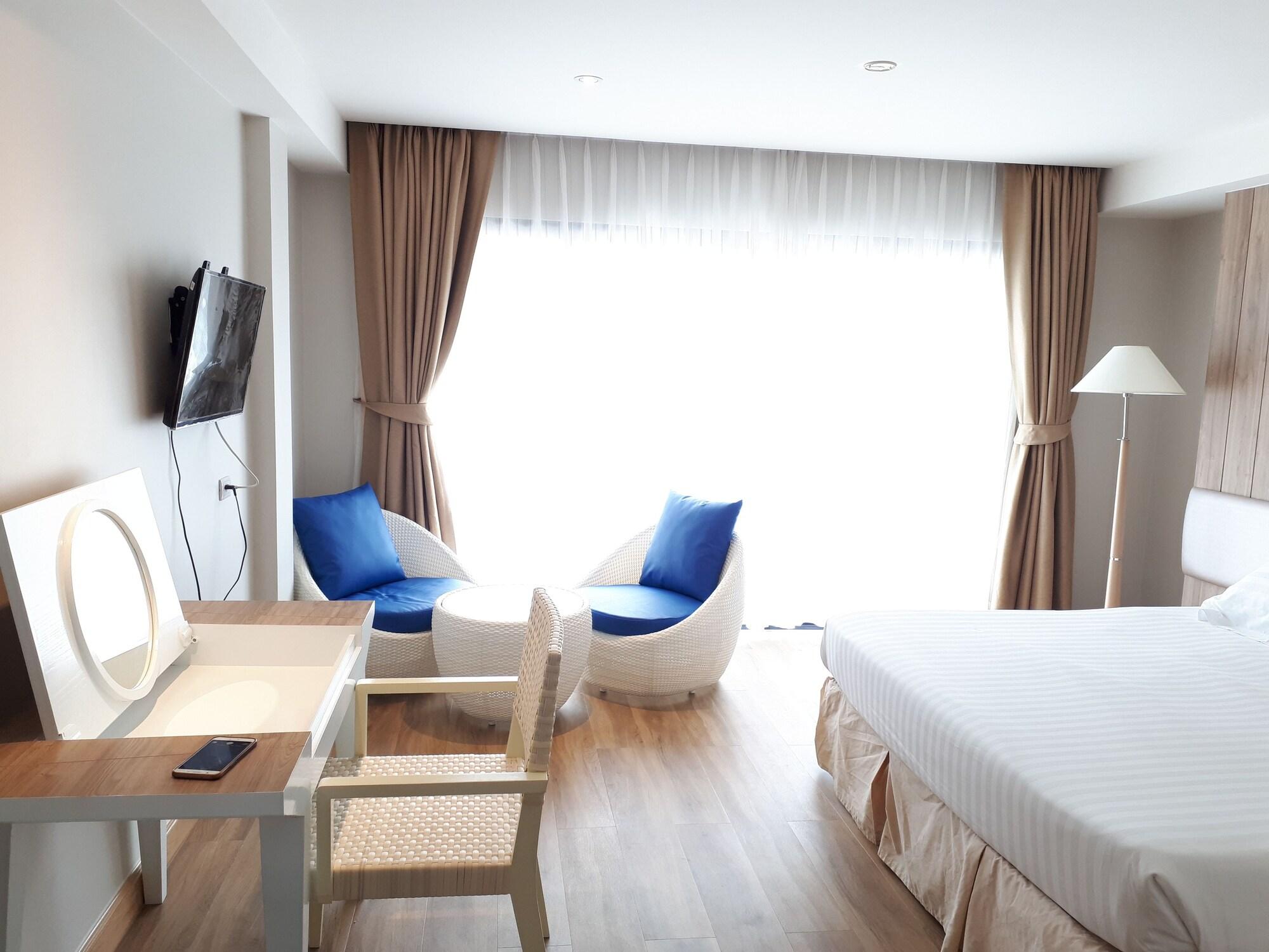 Hiran Residence Patong Extérieur photo