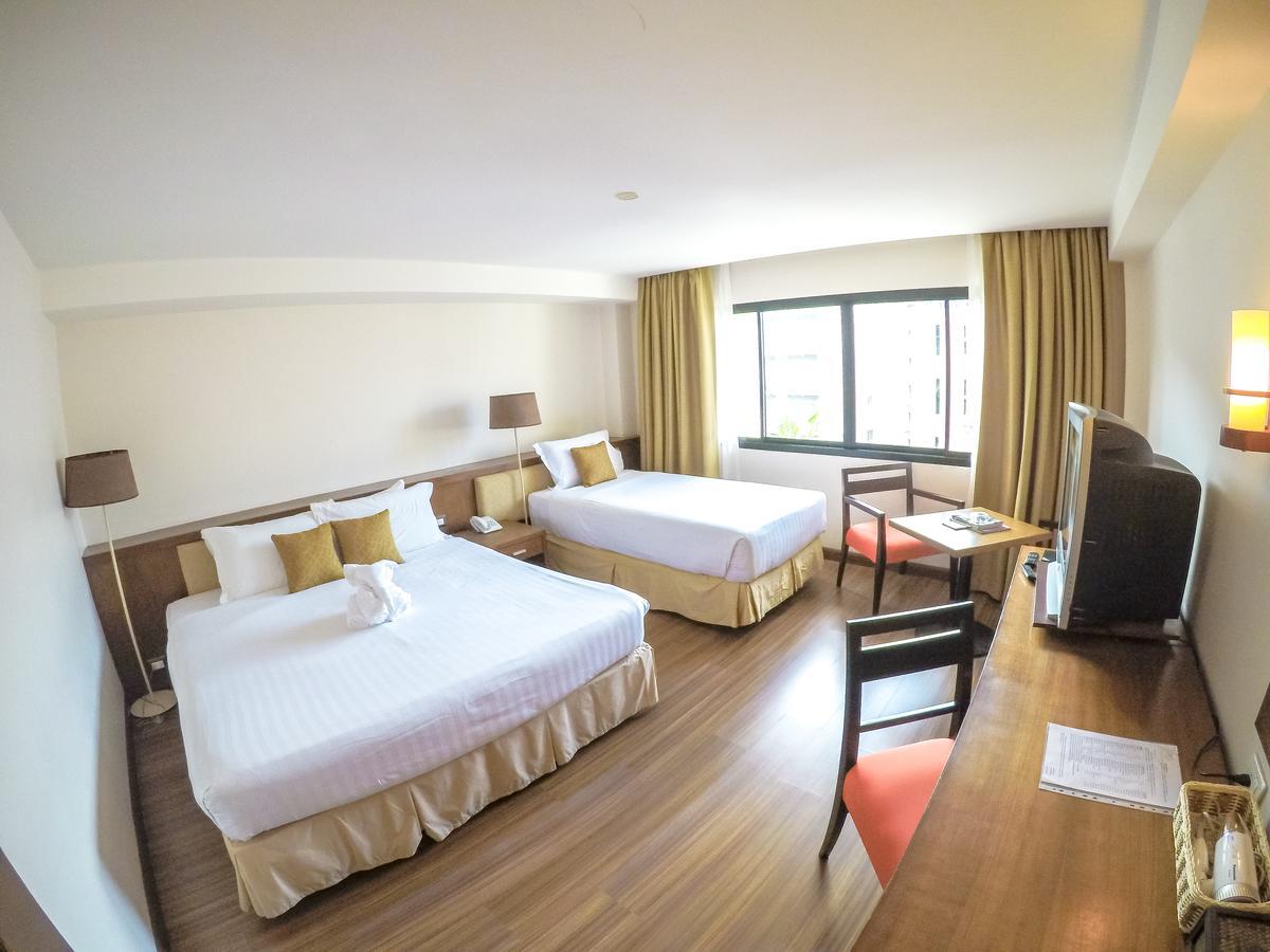 Hiran Residence Patong Extérieur photo