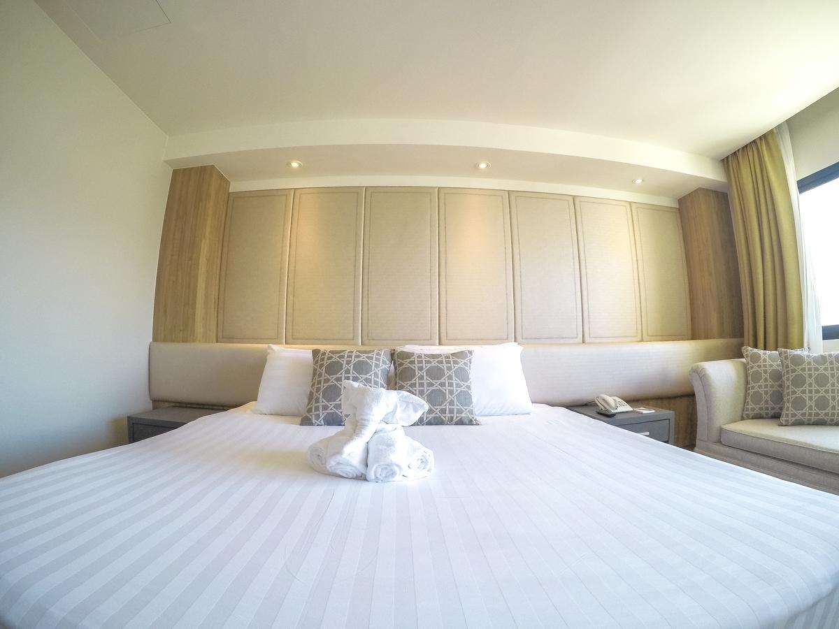 Hiran Residence Patong Extérieur photo